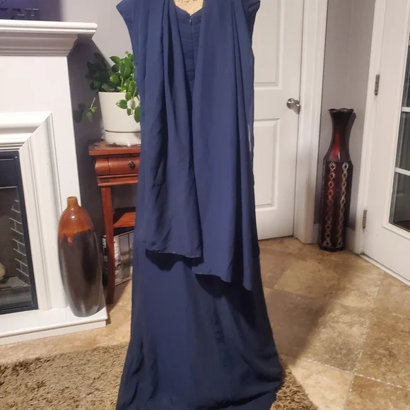 Navy Formal Dress - Picture 7 of 10